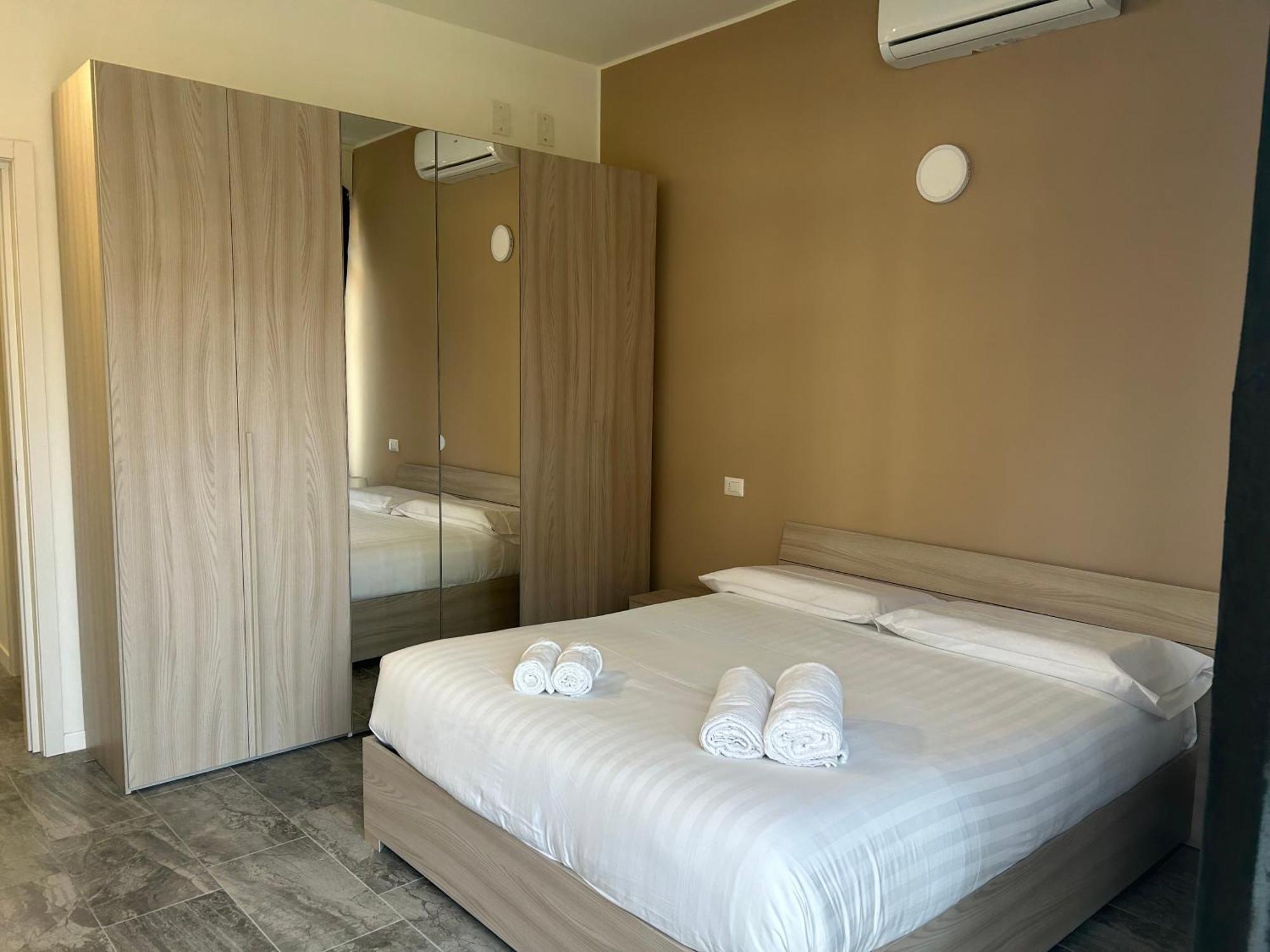 Roberta House Apartment รอซซาโน ภายนอก รูปภาพ